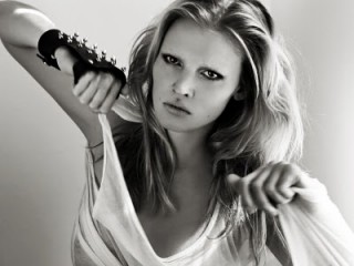 Lara Stone picture, image, poster