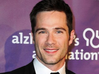 Luke MacFarlane picture, image, poster