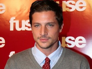 Simon Rex picture, image, poster