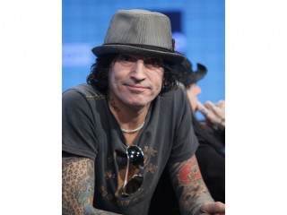 Tommy Lee (musician) picture, image, poster