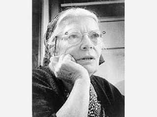 How did dorothy day change the world picture