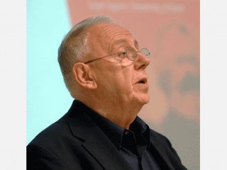 Alasdair macintyre theory picture