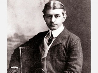 Why is frank norris important image