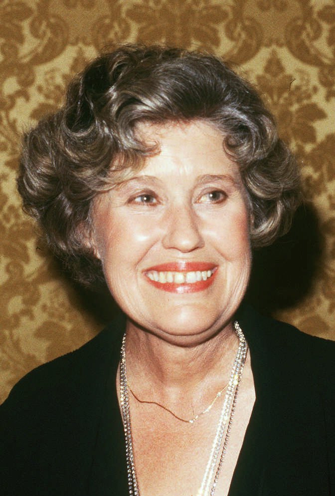 Erma Bombeck biography, birth date, birth place and pictures