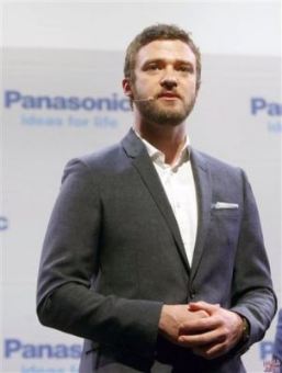 Timberlake, Kutcher and Pattinson showed off dramatic makeover this week