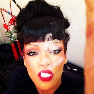 Pop princess Rihanna shares pictures from the video set of Princess of China biography