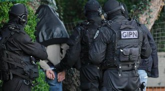 French police arrest 19 Islamist militants and seized weapons French police arrest 19 Islamist militants and seized weapons